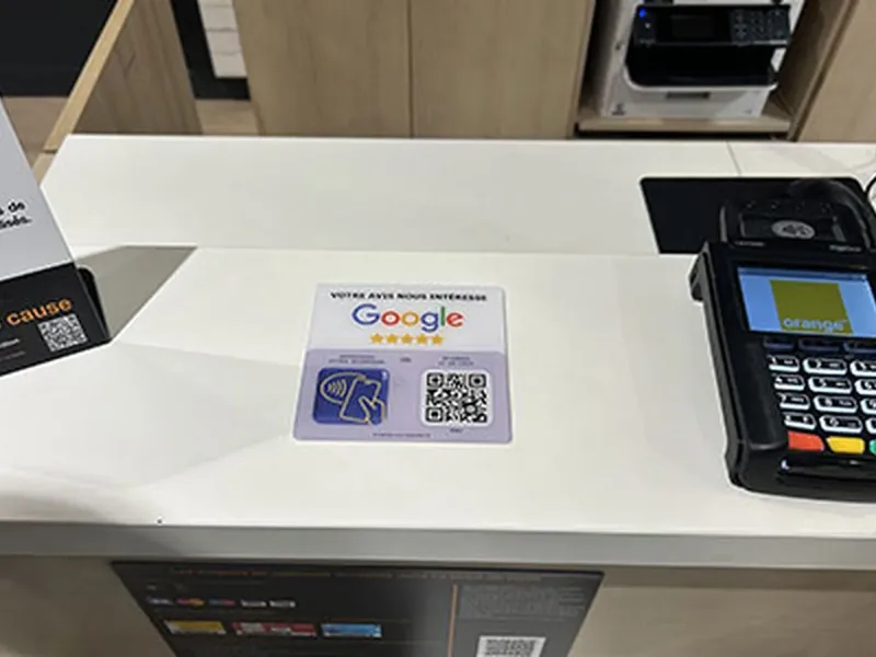 Plaque NFC Google avis chez boutique télécoms